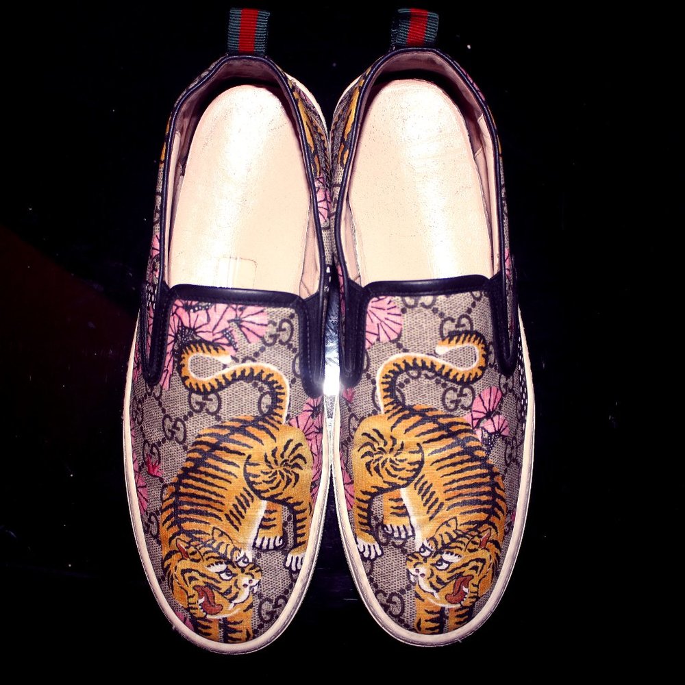Gucci Tiger Sneakers Women SIZE 40 EU
